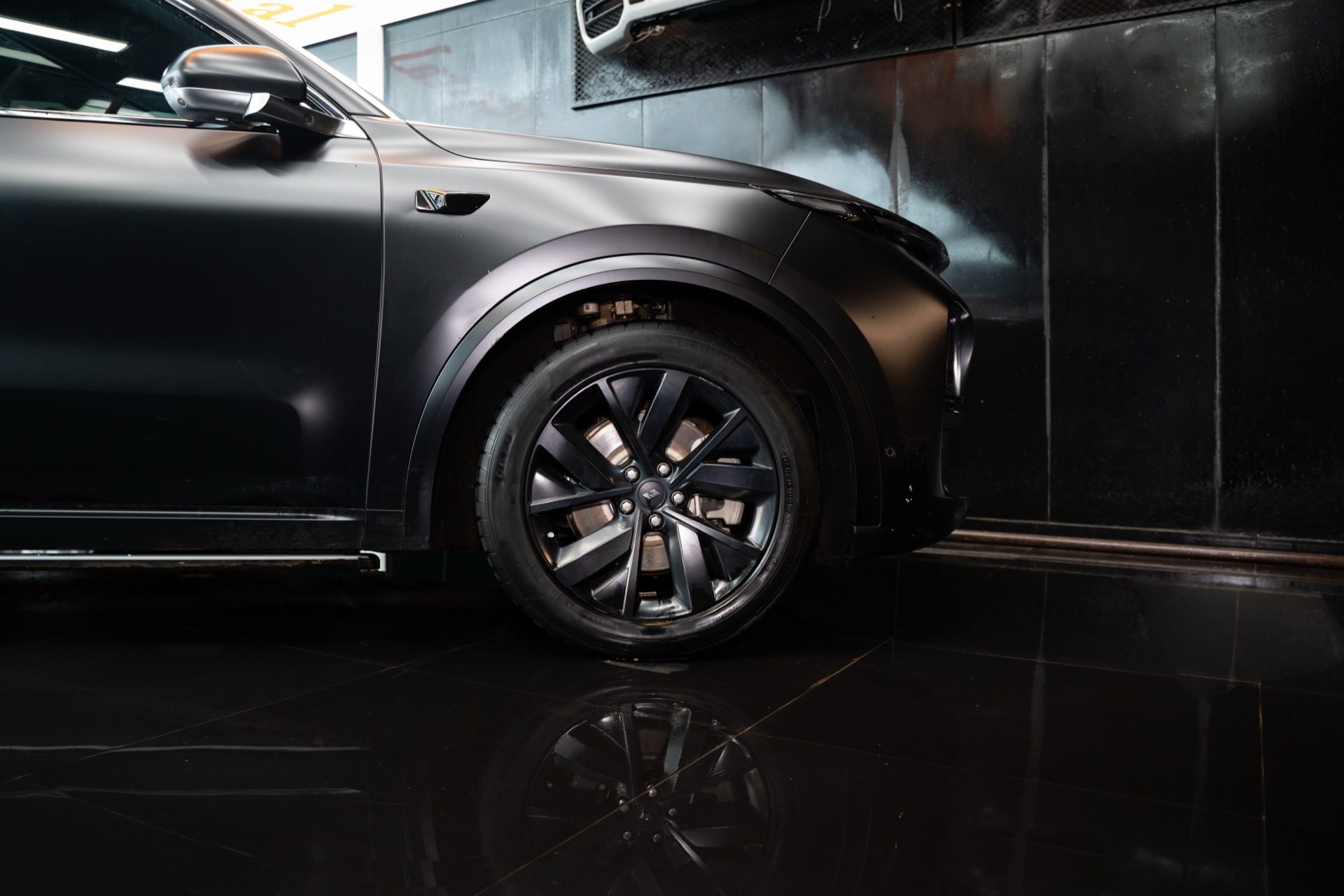 理想 L8实车图赏